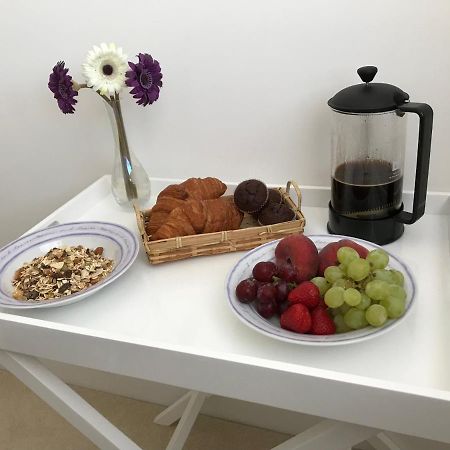 Smith'S Loft Bed & Breakfast Chichester Bagian luar foto